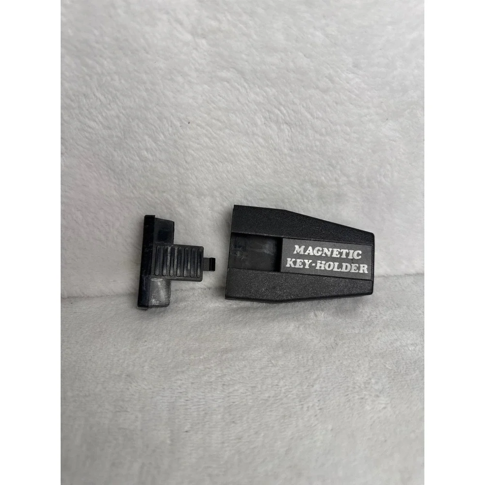 VINTAGE Magnetic Key Holder Unisex OS Black EXCELLENT